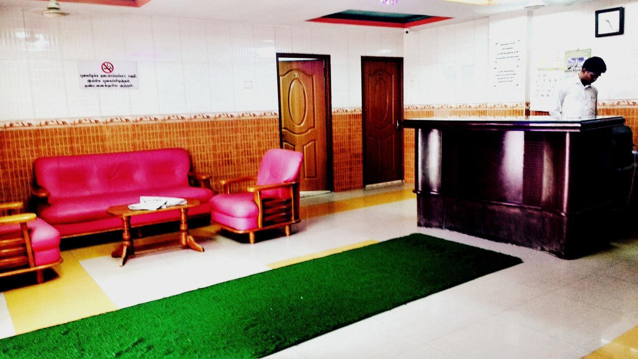 Senate Regency Hotel Csennai Kültér fotó