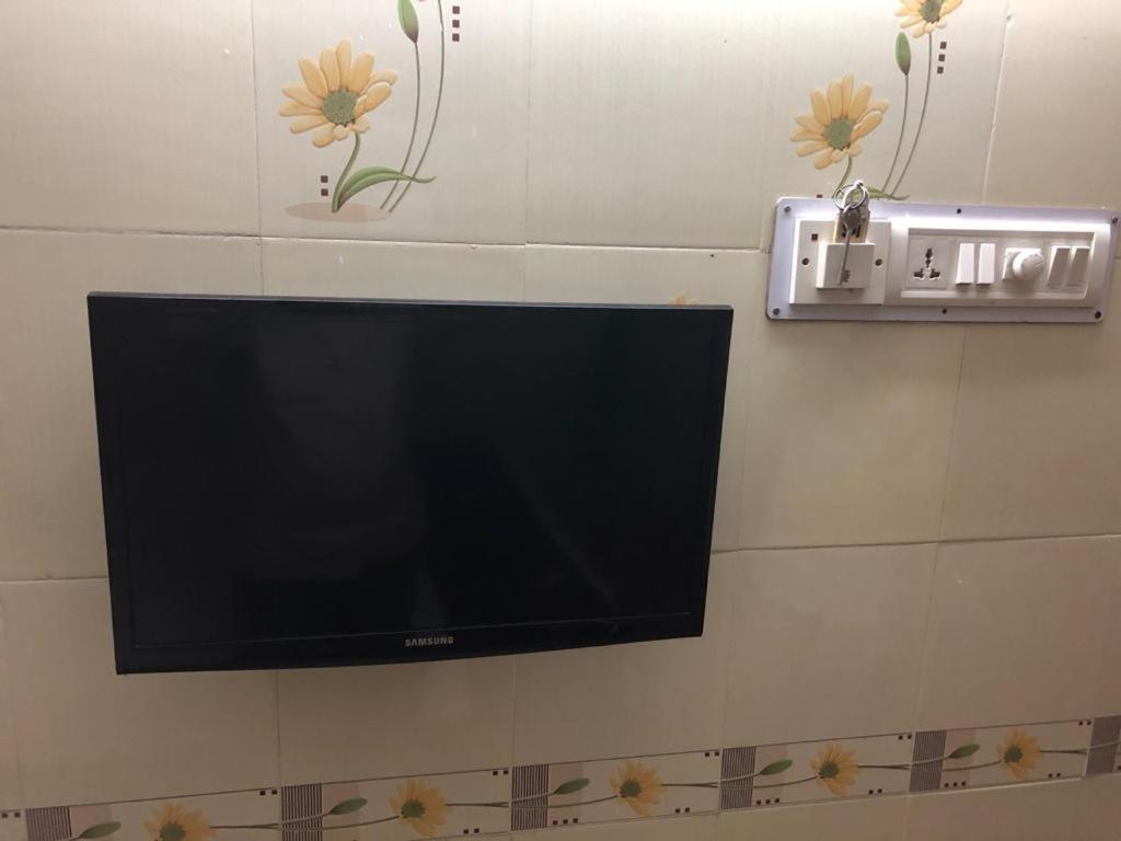 Senate Regency Hotel Csennai Kültér fotó